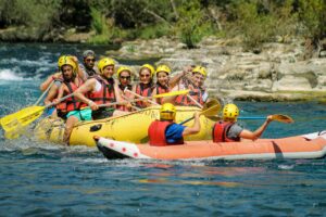 Aventura en el Río Yaque del Norte: Rafting y Actividades Acuáticas en Bonao