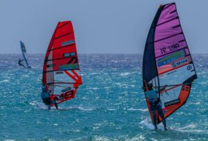 Kitesurf y Windsurf en Cabarete: Meca de Deportes Acuáticos en el Caribe