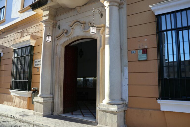 Paseo por la Zona Colonial de Santo Domingo: Historia viva en el Caribe