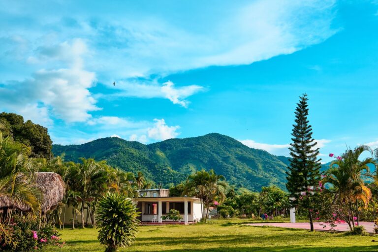Explora la Cultura y Naturaleza de San Cristóbal, República Dominicana