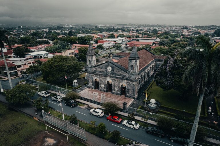 Explora la Ciudad de las Flores: Moca, RD