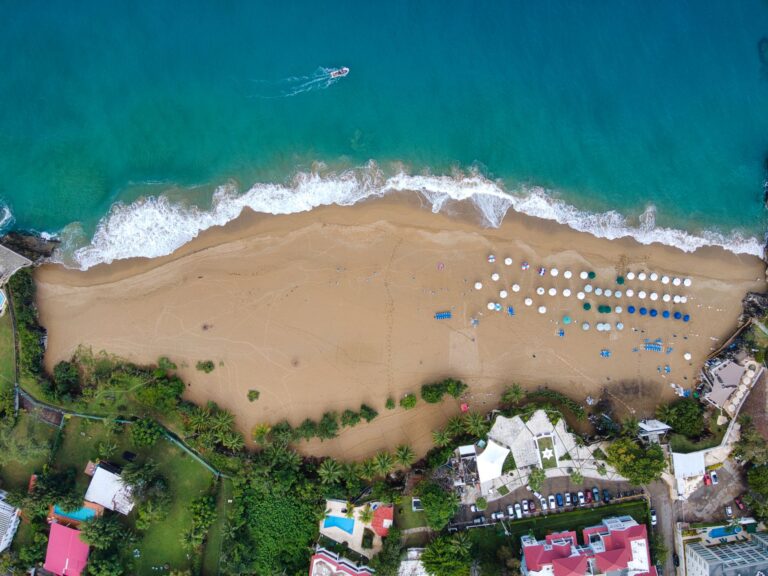 Explora Puerto Plata: El Cable Car y Playa Grande