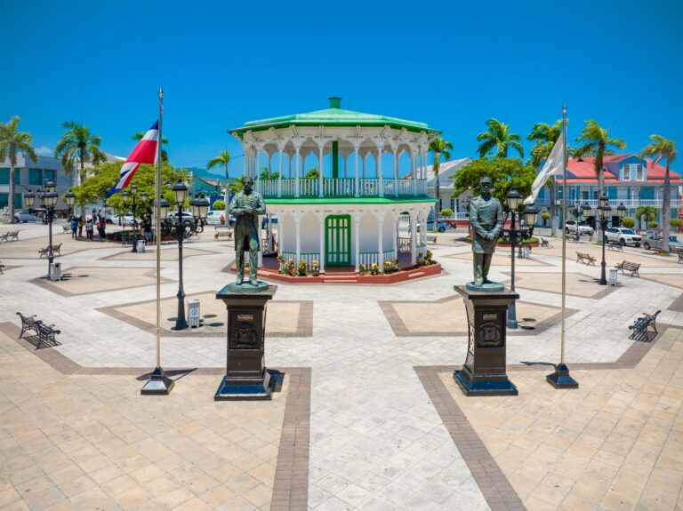 Explora la Historia y Naturaleza en Monte Plata, RD